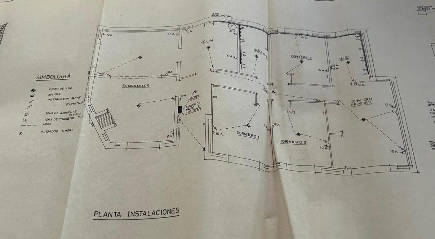4 soveværelse Villa til salg i Vidreres med swimmingpool garage - € 375.000 (Ref: 9586511)