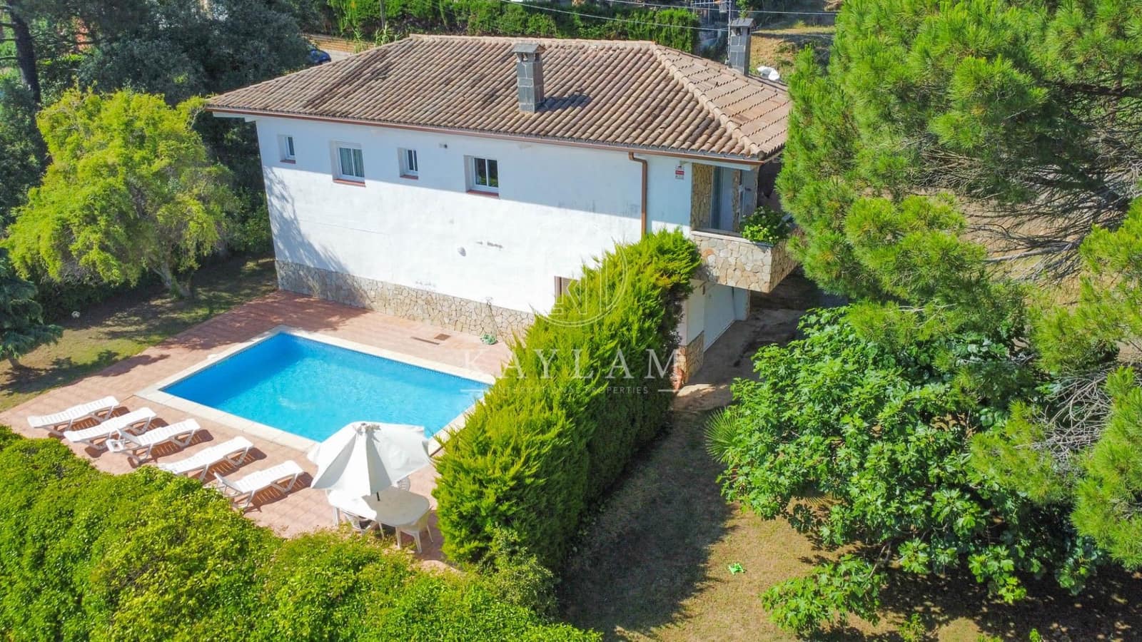 4 soveværelse Villa til salg i Vidreres med swimmingpool garage - € 375.000 (Ref: 9586511)