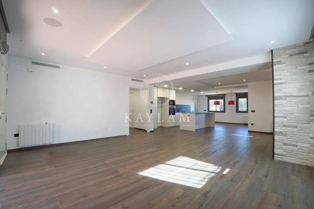 6 soverom Villa til salgs i Tordera med svømmebasseng garasje - € 650 000 (Ref: 9596132)