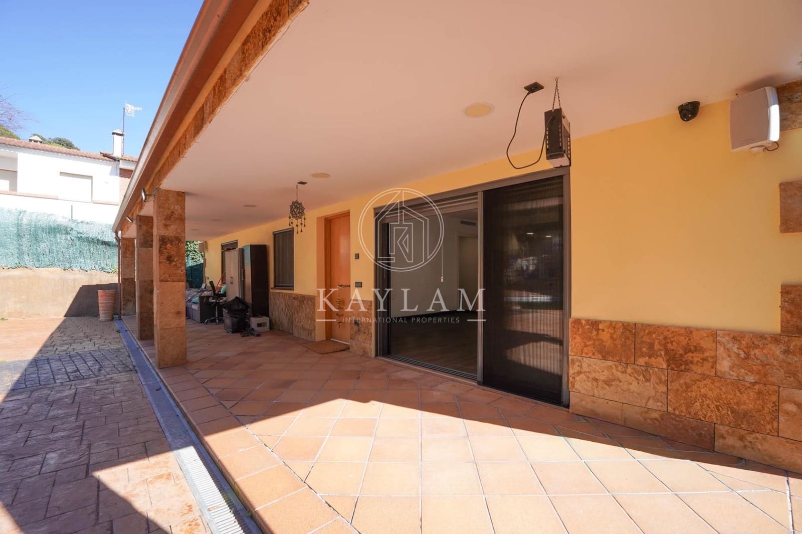 6 soverom Villa til salgs i Tordera med svømmebasseng garasje - € 650 000 (Ref: 9596132)