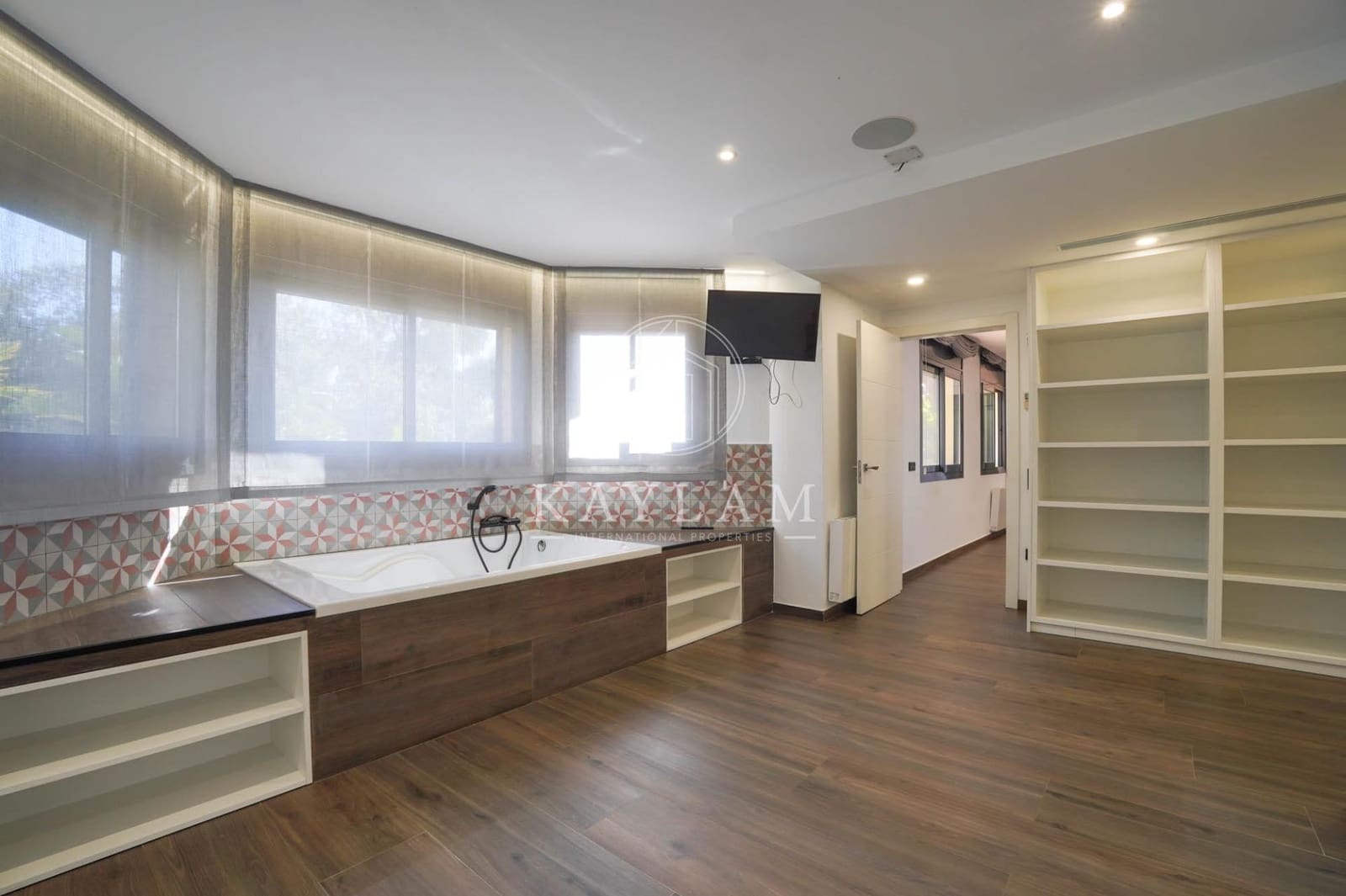 6 soverom Villa til salgs i Tordera med svømmebasseng garasje - € 650 000 (Ref: 9596132)