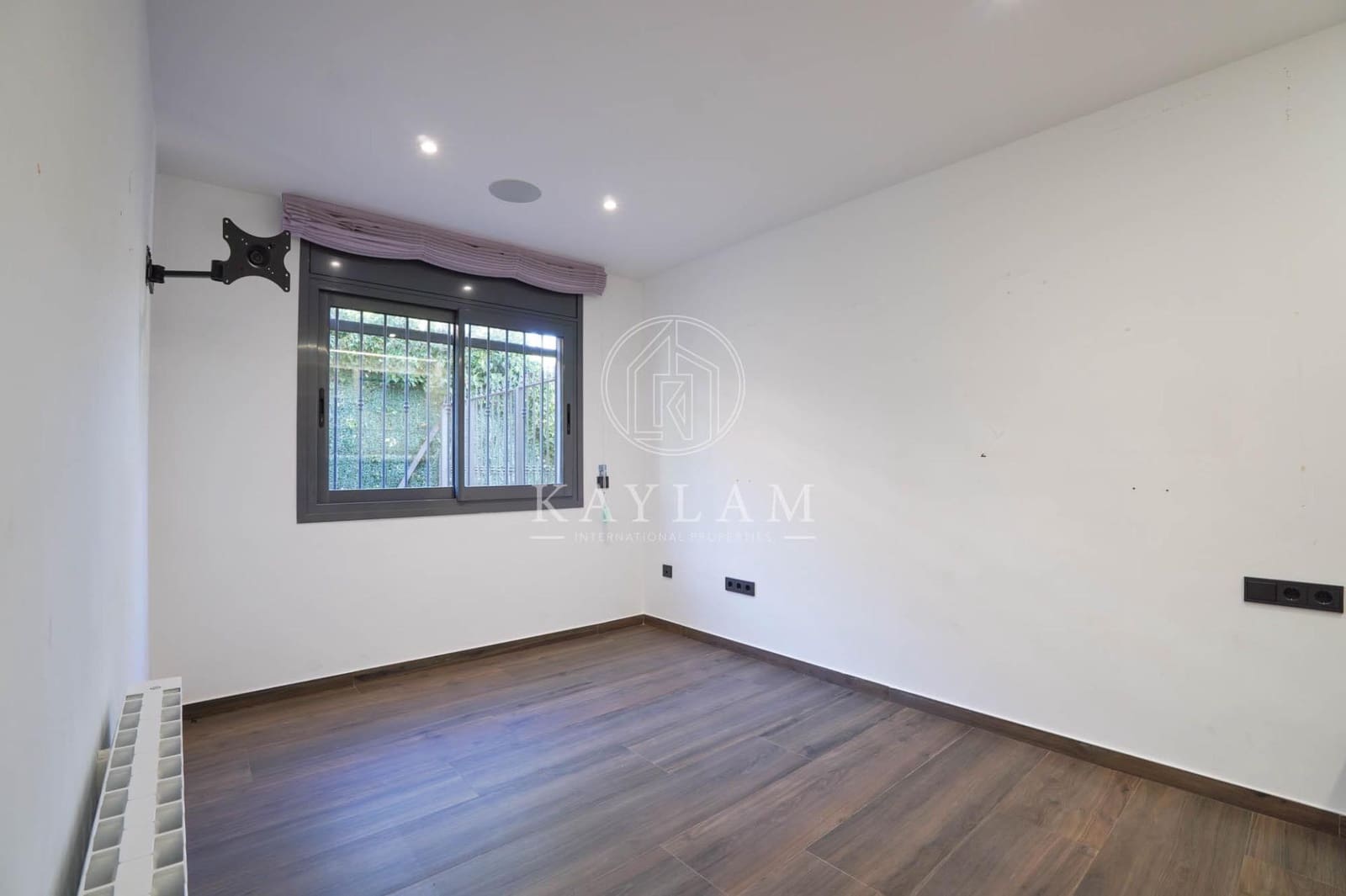 6 soverom Villa til salgs i Tordera med svømmebasseng garasje - € 650 000 (Ref: 9596132)