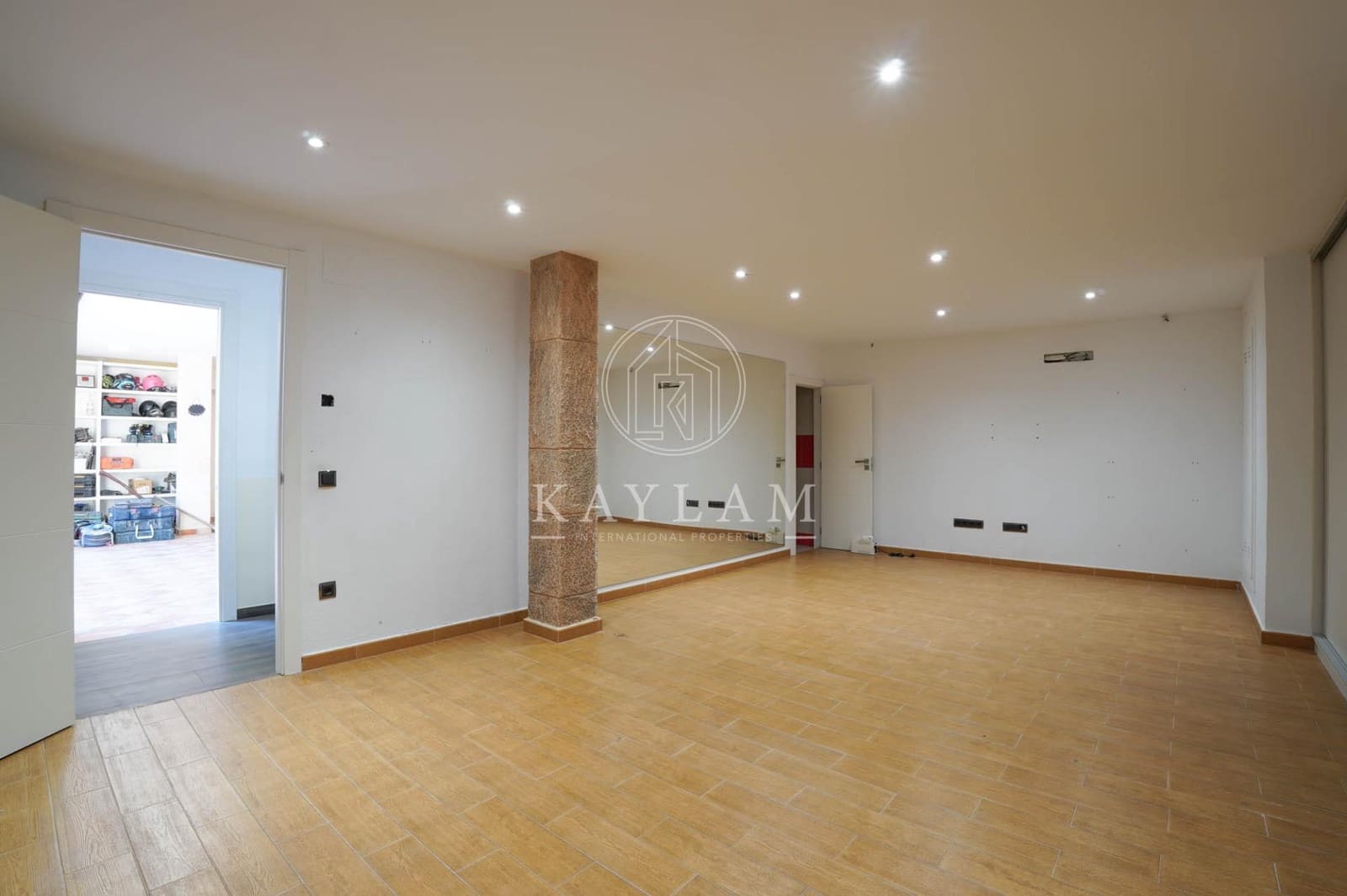 6 soverom Villa til salgs i Tordera med svømmebasseng garasje - € 650 000 (Ref: 9596132)