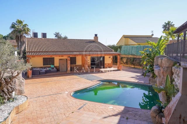 6 soverom Villa til salgs i Tordera med svømmebasseng garasje - € 650 000 (Ref: 9596132)