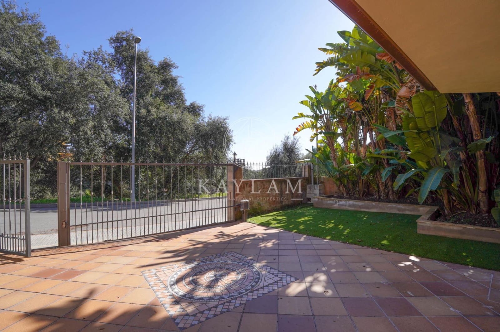 6 soverom Villa til salgs i Tordera med svømmebasseng garasje - € 650 000 (Ref: 9596132)