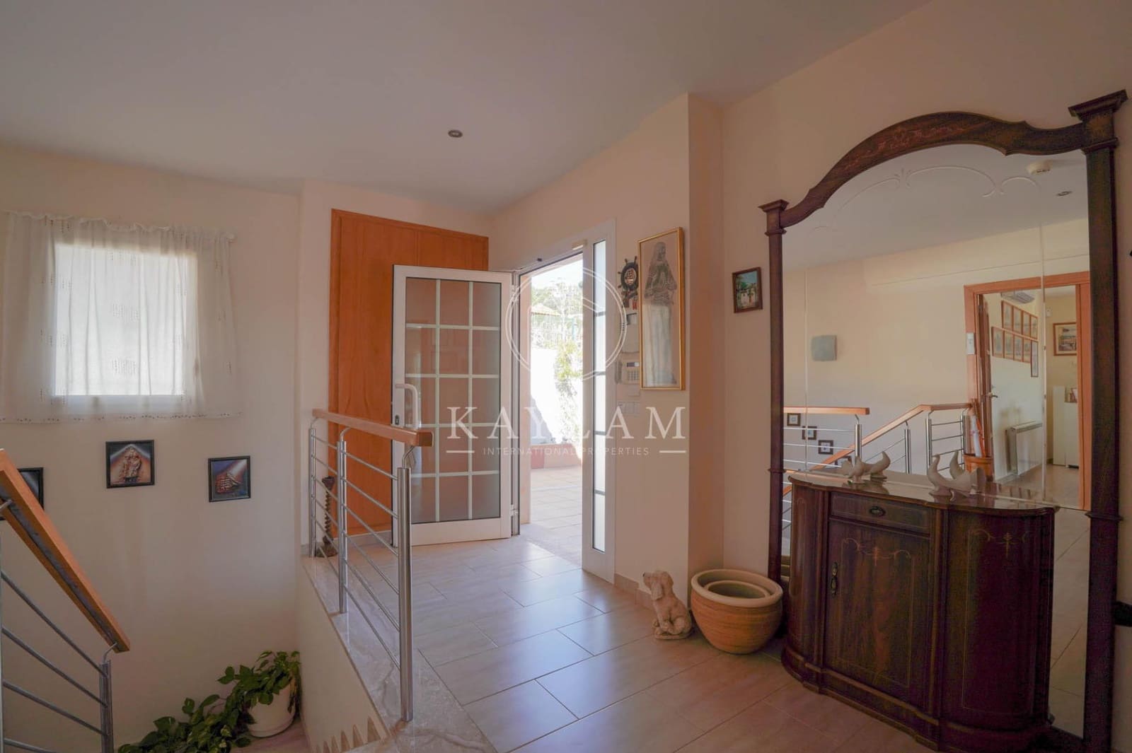 3 sypialnia Willa na sprzedaż w Lloret de Mar z basenem garażem - 790 000 € (Ref: 9629979)