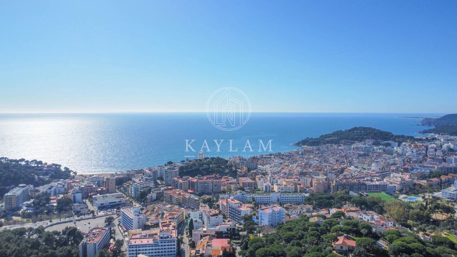 3 sypialnia Willa na sprzedaż w Lloret de Mar z basenem garażem - 790 000 € (Ref: 9629979)