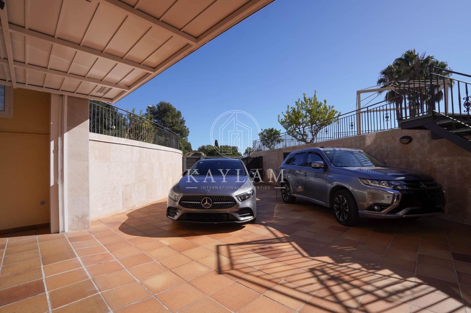 3 sypialnia Willa na sprzedaż w Lloret de Mar z basenem garażem - 790 000 € (Ref: 9629979)