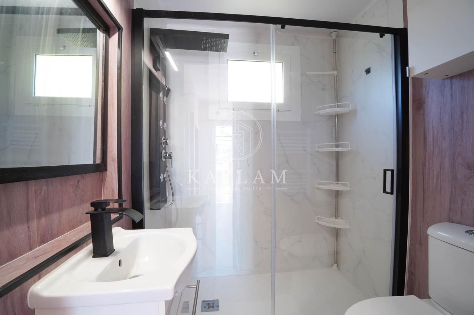 3 soverom Villa til salgs i Lloret de Mar med svømmebasseng garasje - € 335 000 (Ref: 9629980)