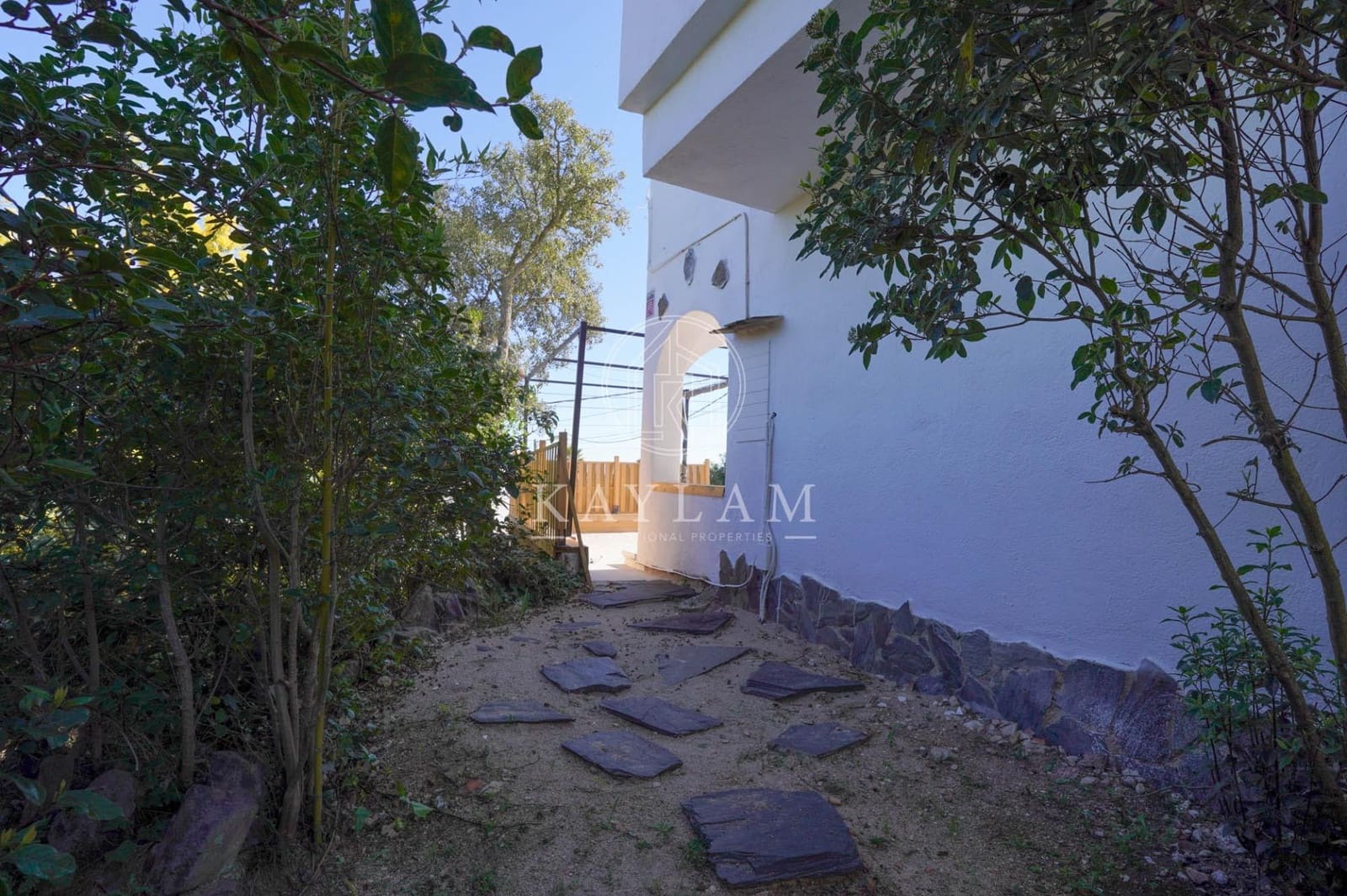 3 soverom Villa til salgs i Lloret de Mar med svømmebasseng garasje - € 335 000 (Ref: 9629980)