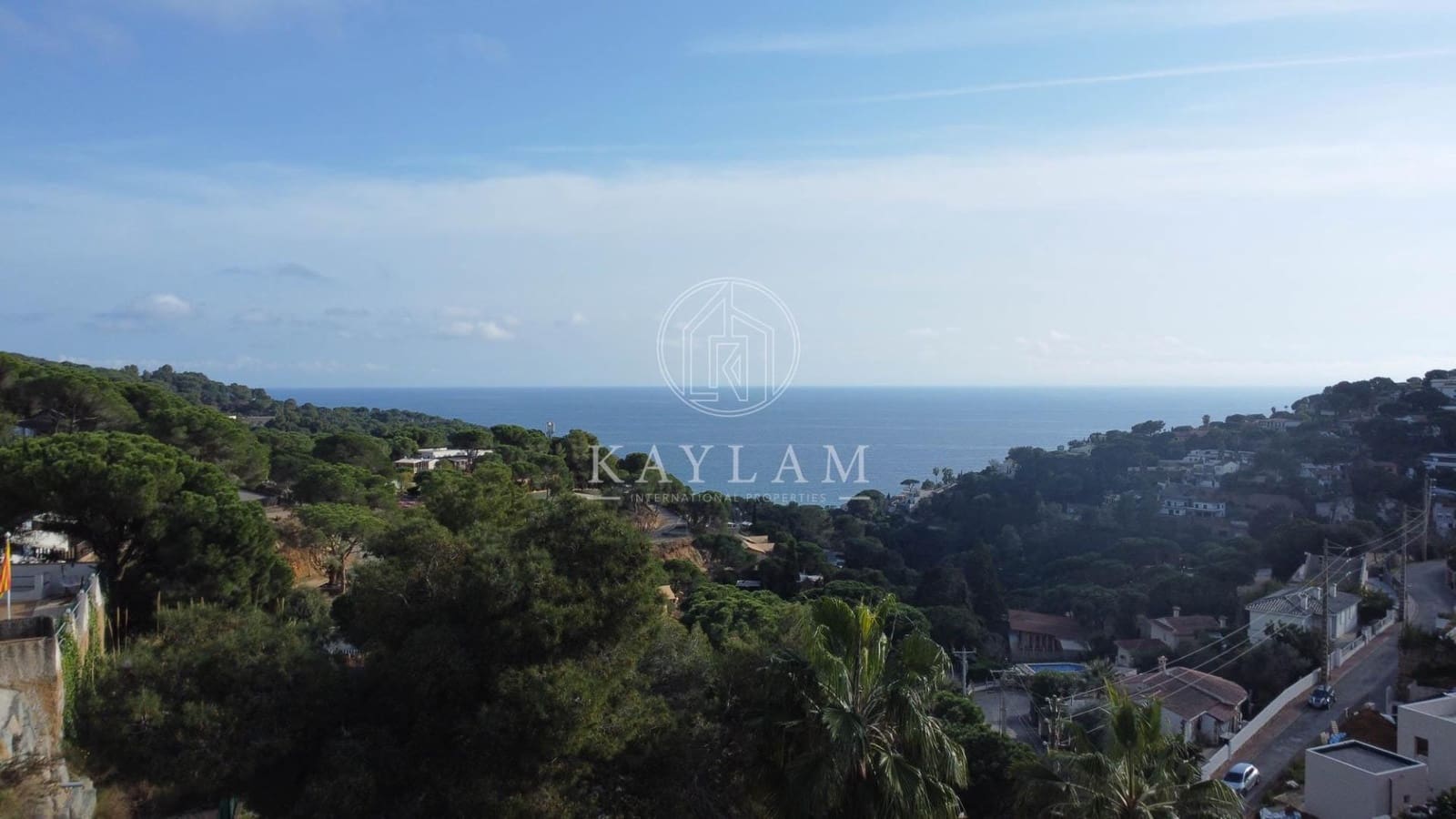 4 bedroom Villa for sale in Lloret de Mar with pool garage - € 535,000 (Ref: 9652003)
