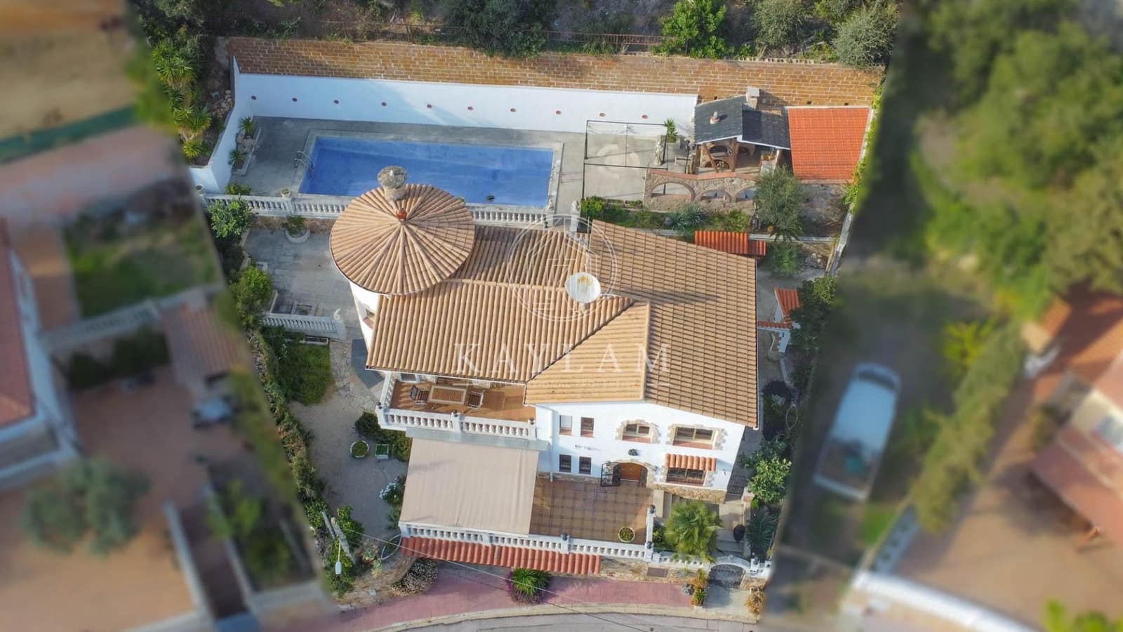 4 bedroom Villa for sale in Lloret de Mar with pool garage - € 535,000 (Ref: 9652003)