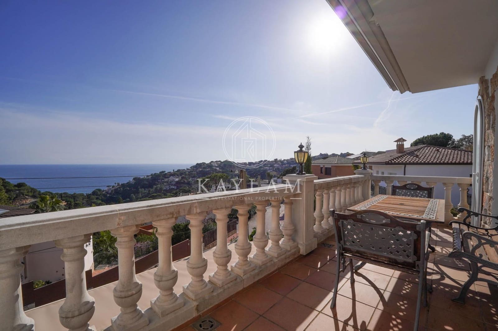 4 bedroom Villa for sale in Lloret de Mar with pool garage - € 535,000 (Ref: 9652003)