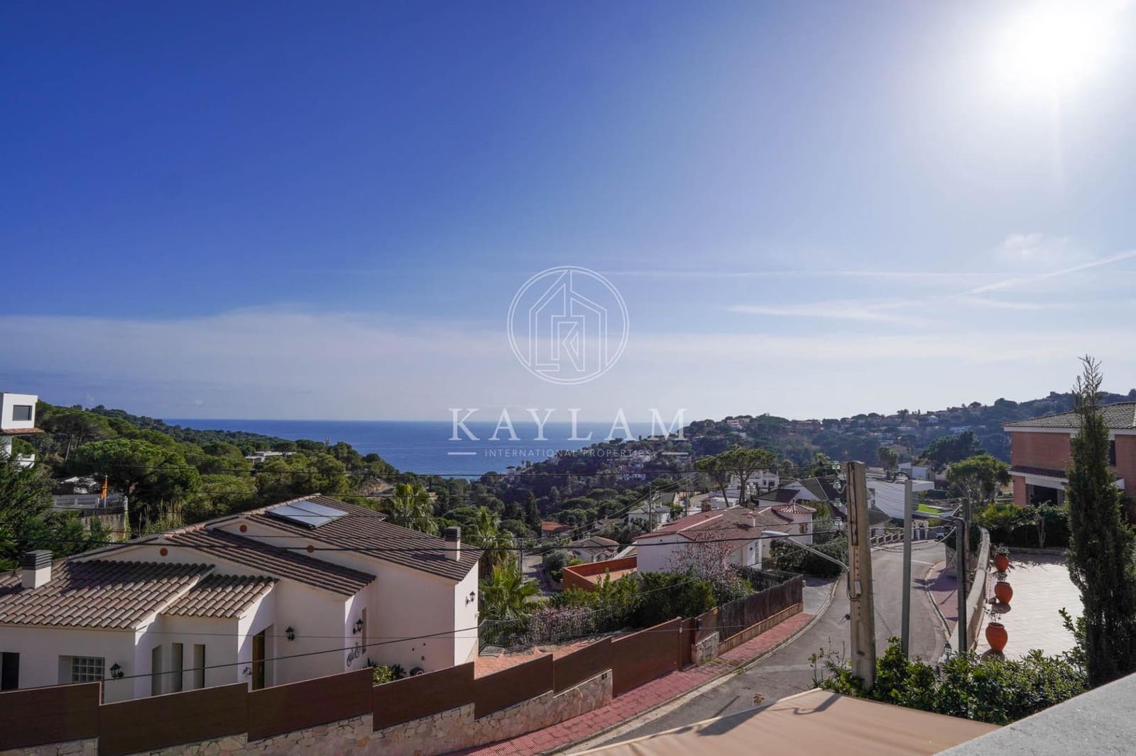 4 bedroom Villa for sale in Lloret de Mar with pool garage - € 535,000 (Ref: 9652003)