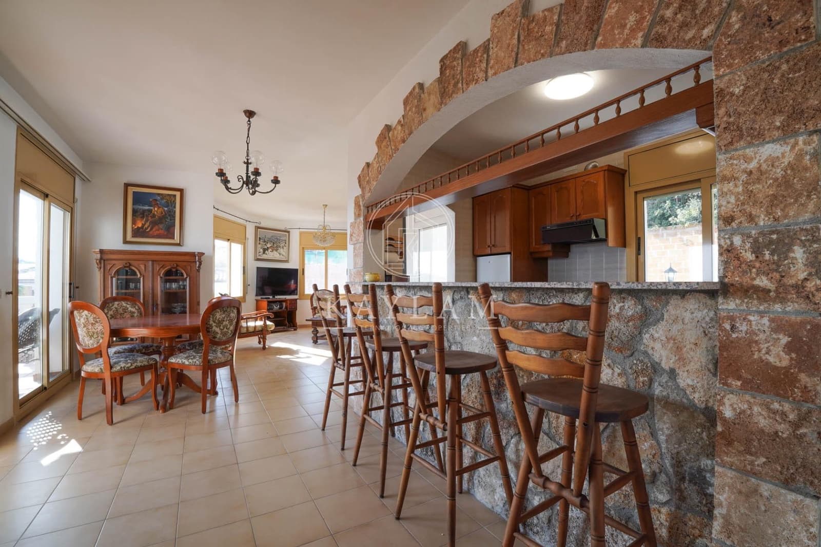 4 bedroom Villa for sale in Lloret de Mar with pool garage - € 535,000 (Ref: 9652003)