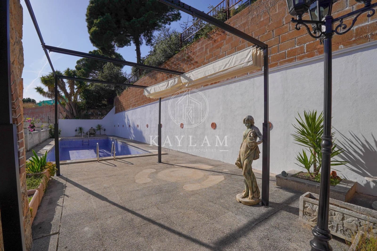 4 bedroom Villa for sale in Lloret de Mar with pool garage - € 535,000 (Ref: 9652003)