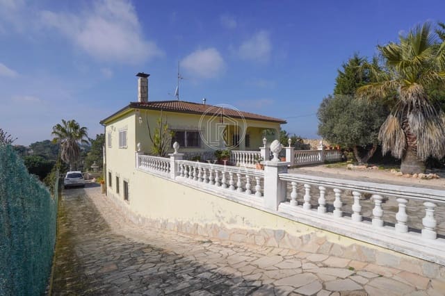 4 camera da letto Villa in vendita in Lloret de Mar con piscina - 399.000 € (Rif: 9652004)