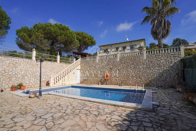 4 camera da letto Villa in vendita in Lloret de Mar con piscina - 399.000 € (Rif: 9652004)