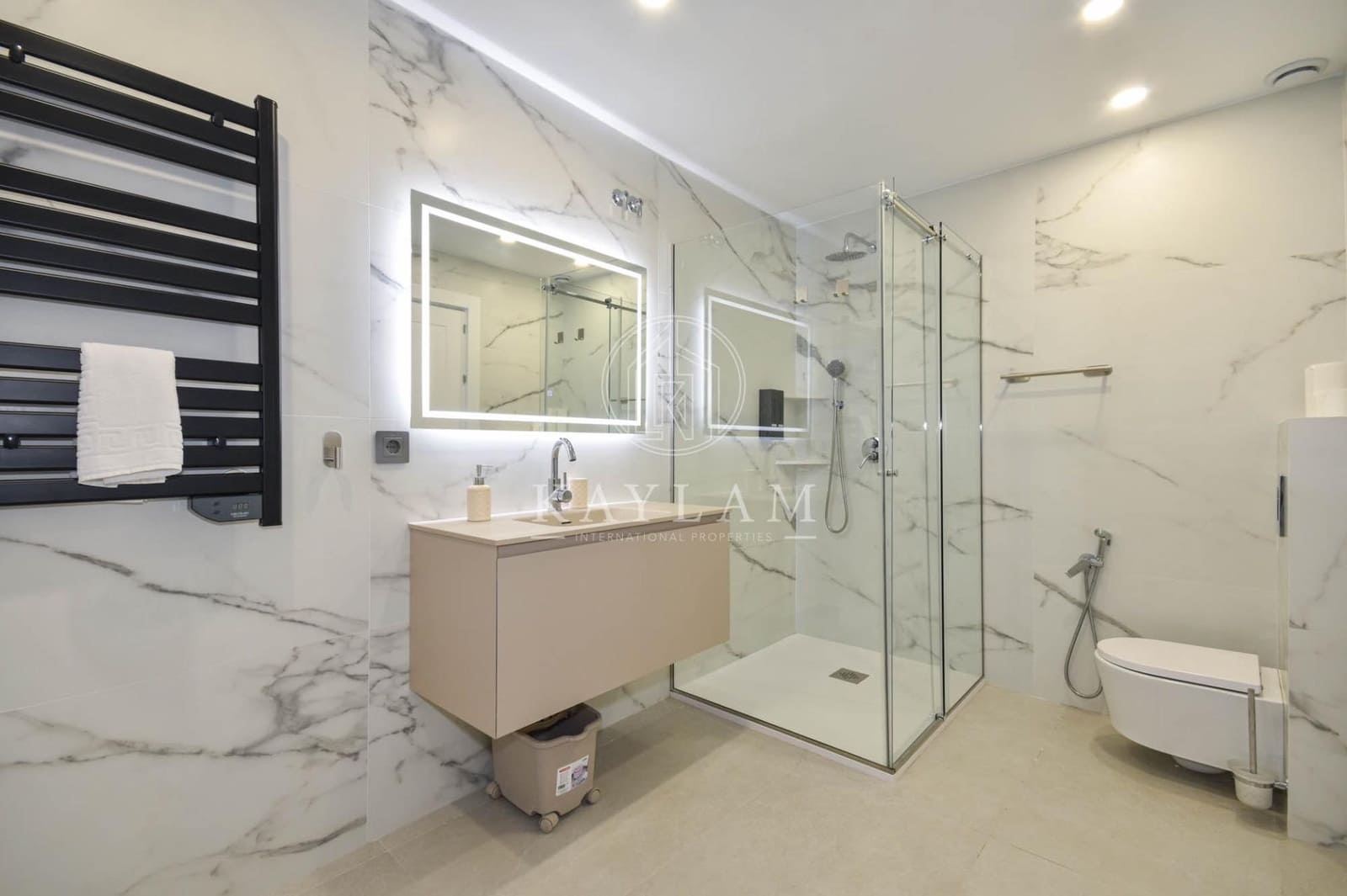 9 chambre Villa/Maison à vendre à Lloret de Mar avec piscine garage - 1 190 000 € (Ref: 9661959)