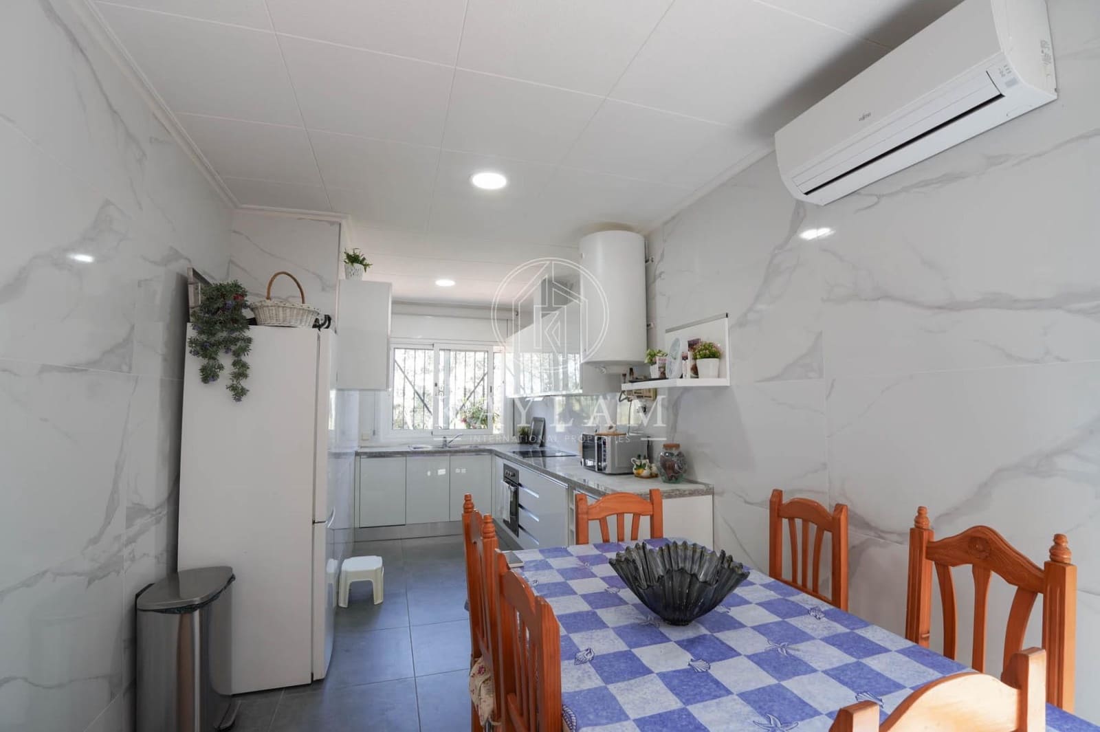 3 bedroom Villa for sale in Macanet de la Selva with pool garage - € 380,000 (Ref: 9730255)