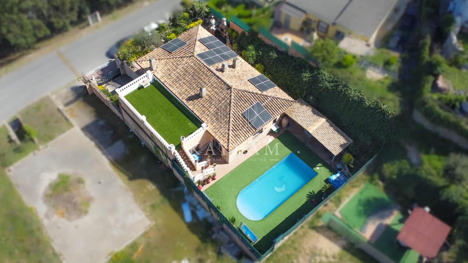 3 bedroom Villa for sale in Macanet de la Selva with pool garage - € 380,000 (Ref: 9730255)