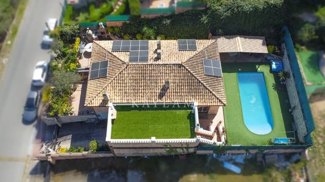 3 slaapkamer Villa te koop in Maçanet de la Selva met zwembad garage - € 380.000 (Ref: 9730255)