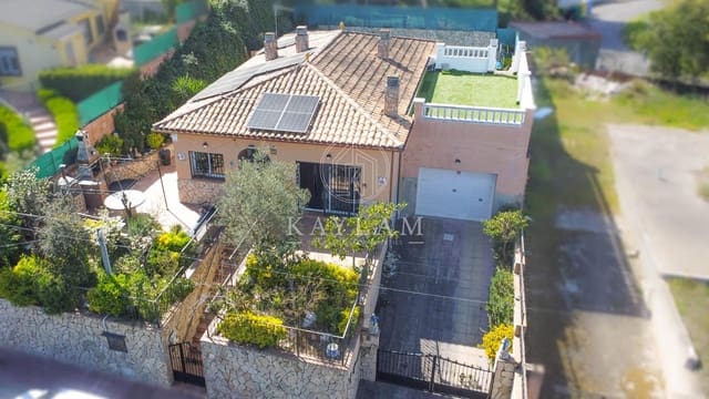 3 slaapkamer Villa te koop in Maçanet de la Selva met zwembad garage - € 380.000 (Ref: 9730255)