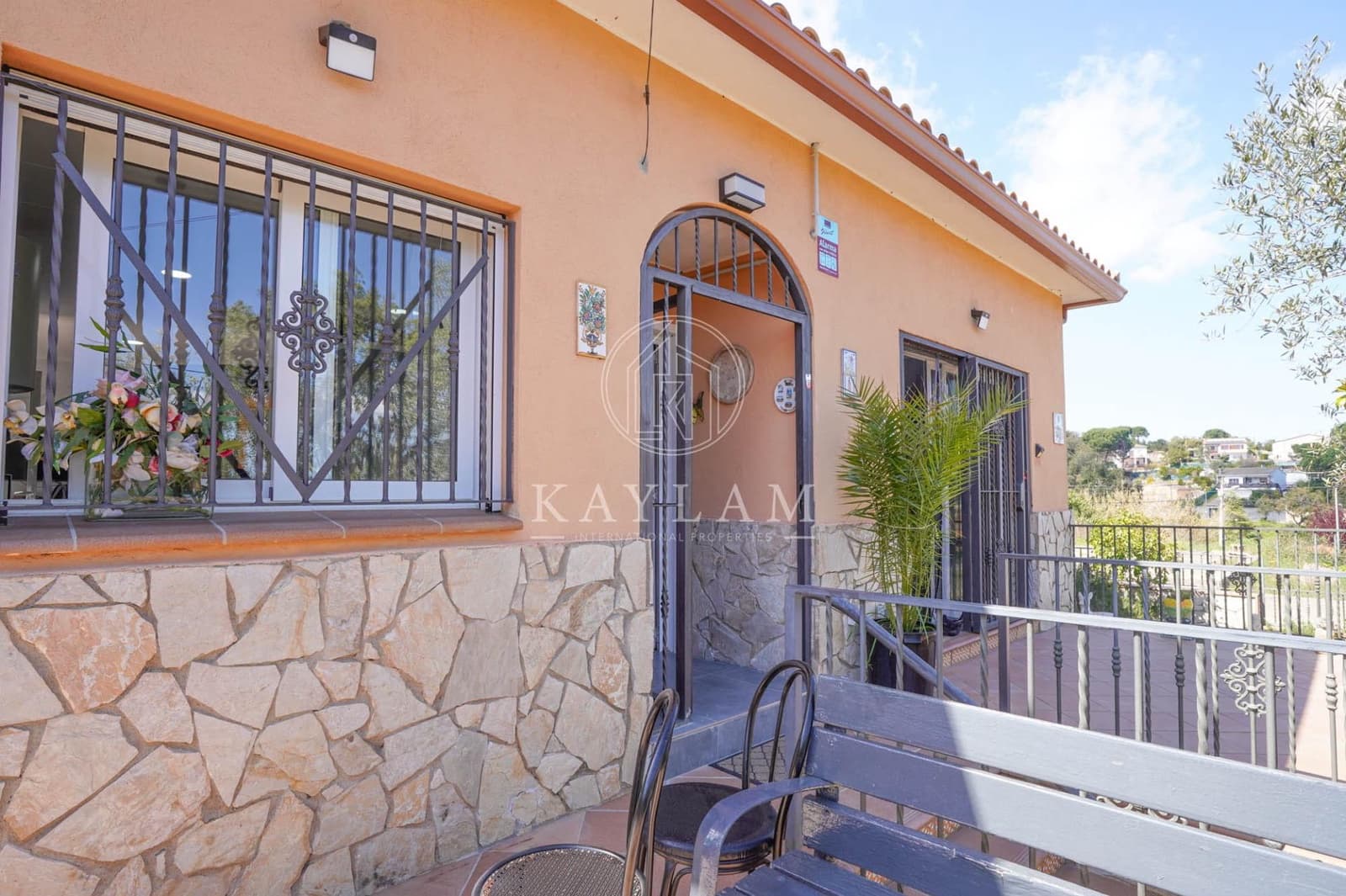 3 bedroom Villa for sale in Macanet de la Selva with pool garage - € 380,000 (Ref: 9730255)