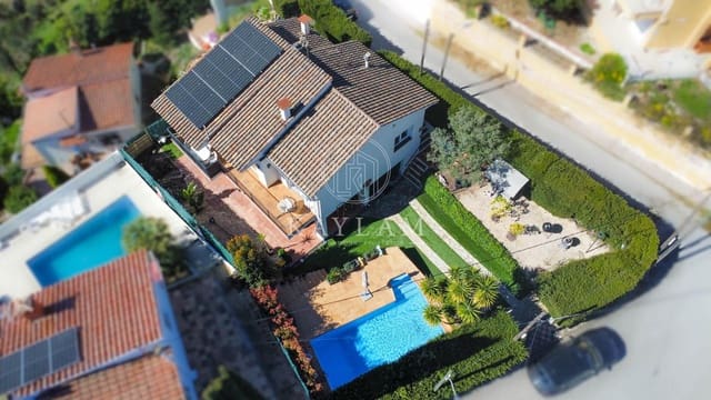 4 quarto Moradia para venda em Lloret de Mar com piscina garagem - 420 000 € (Ref: 9732125)
