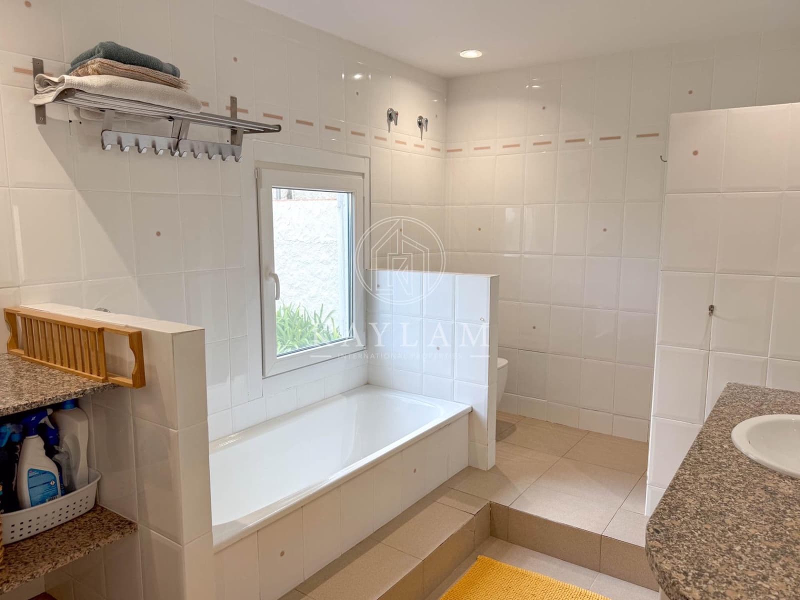 4 quarto Moradia para venda em Lloret de Mar com piscina garagem - 420 000 € (Ref: 9732125)