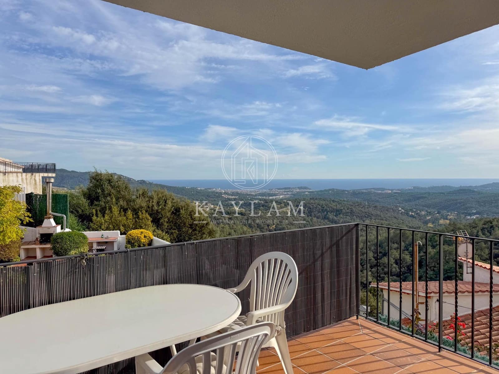 4 quarto Moradia para venda em Lloret de Mar com piscina garagem - 420 000 € (Ref: 9732125)