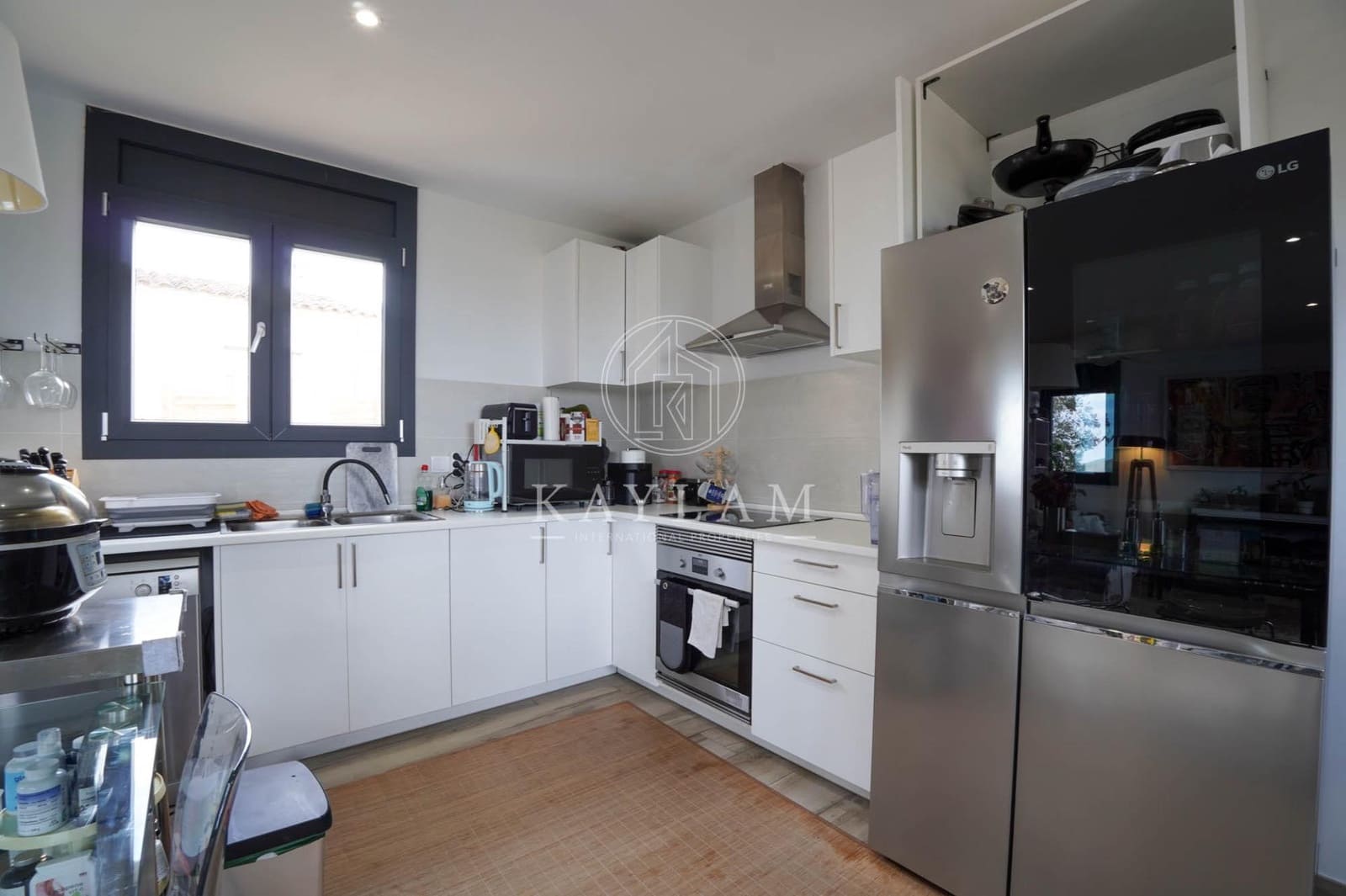 3 soveværelse Villa til salg i Lloret de Mar med swimmingpool - € 295.000 (Ref: 9735589)