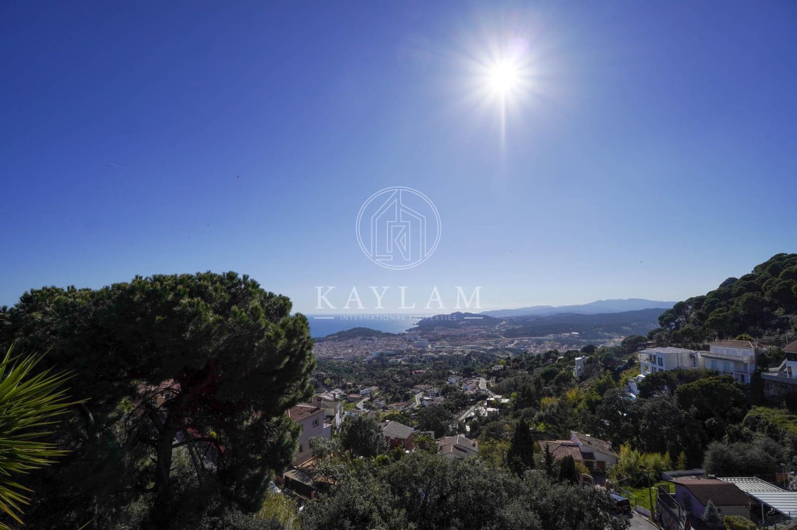 2 soverom Villa til salgs i Lloret de Mar med garasje - € 425 000 (Ref: 9752034)