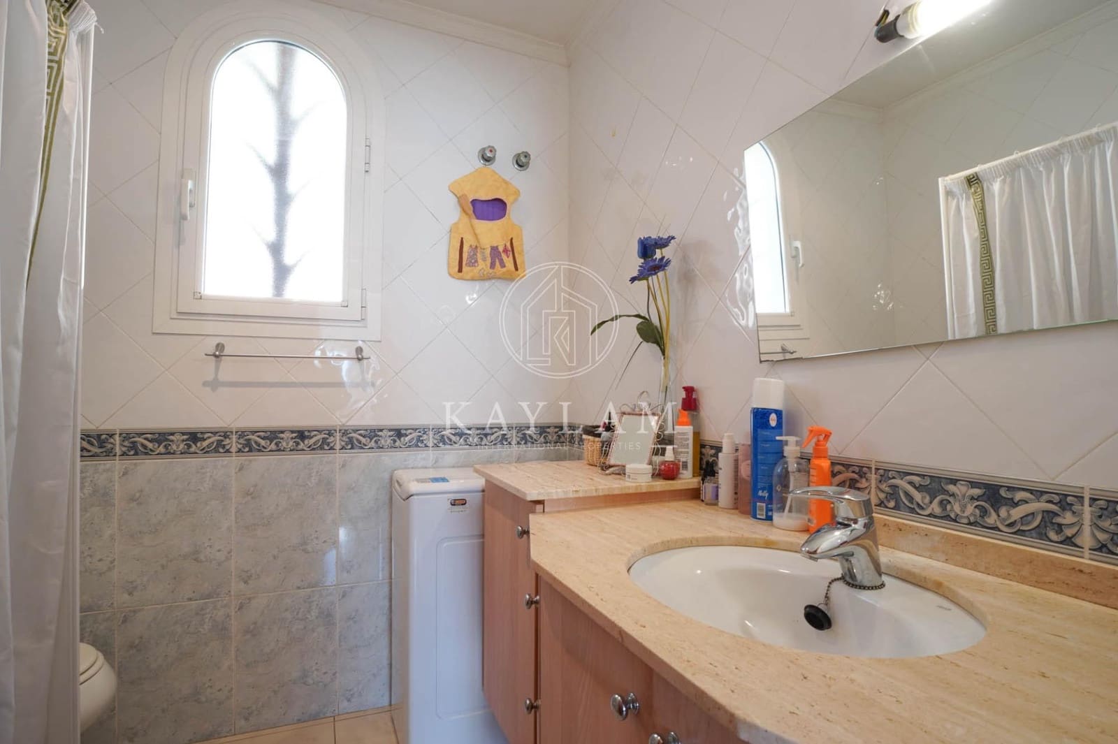 2 bedroom Villa for sale in Lloret de Mar with garage - € 425,000 (Ref: 9752034)