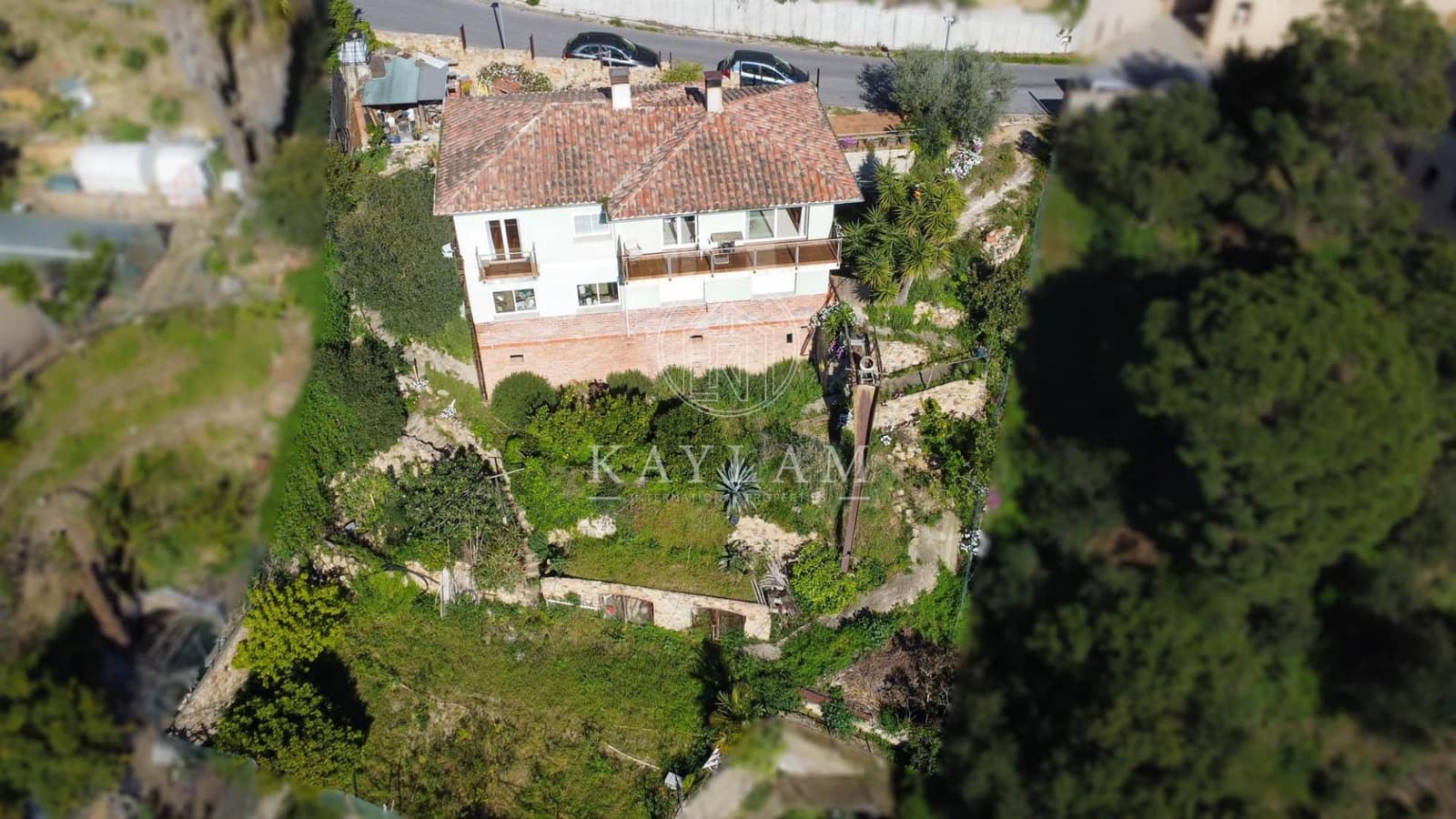 2 bedroom Villa for sale in Lloret de Mar with garage - € 425,000 (Ref: 9752034)