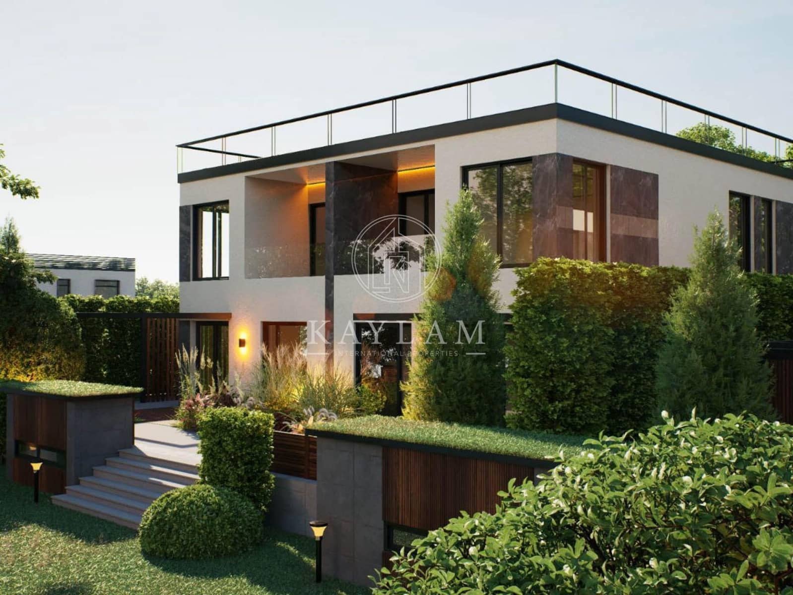 3 soverom Kjedet enebolig til salgs i Lloret de Mar med svømmebasseng garasje - € 830 000 (Ref: 9763624)