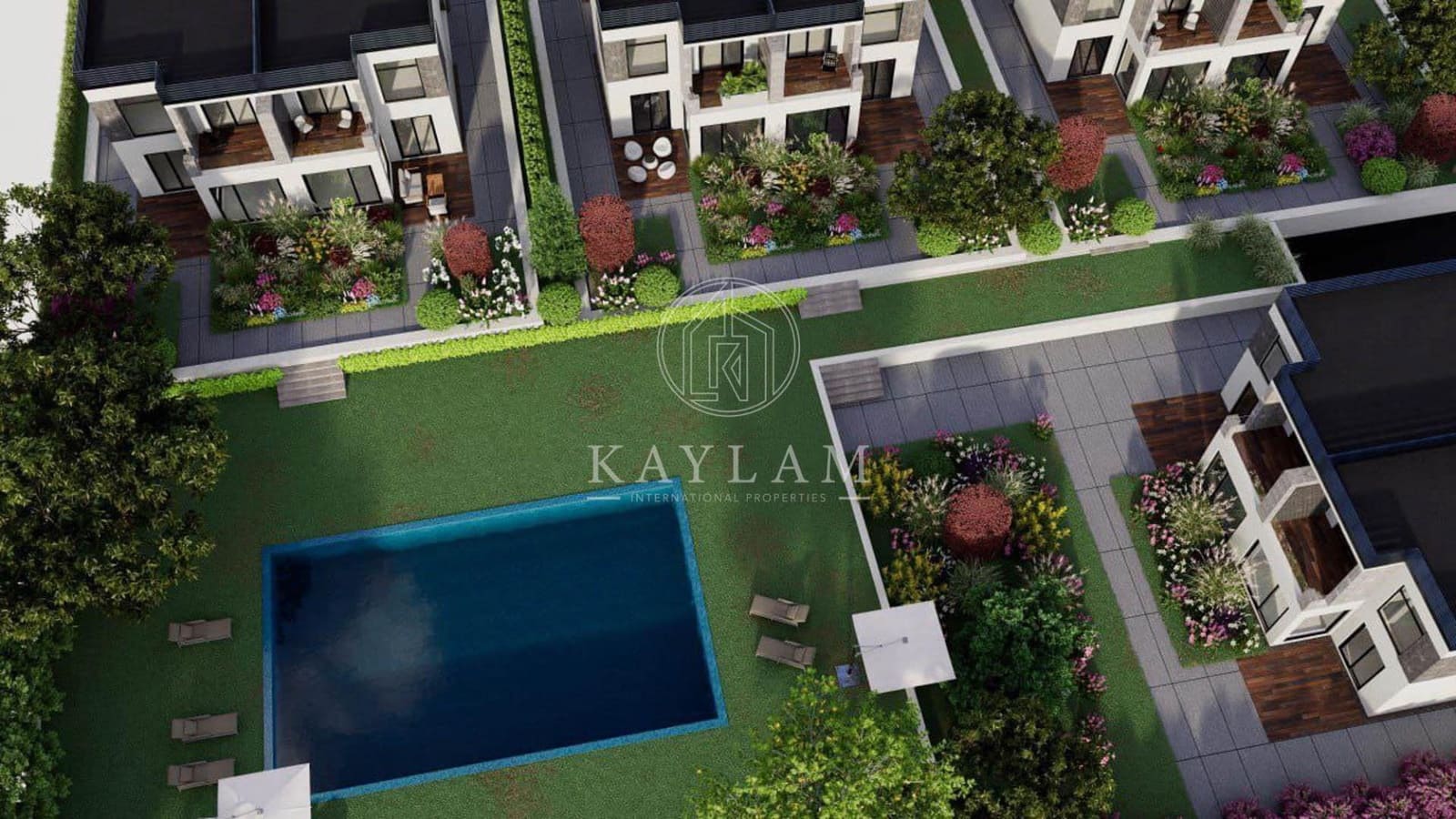 3 soverom Kjedet enebolig til salgs i Lloret de Mar med svømmebasseng garasje - € 830 000 (Ref: 9763624)