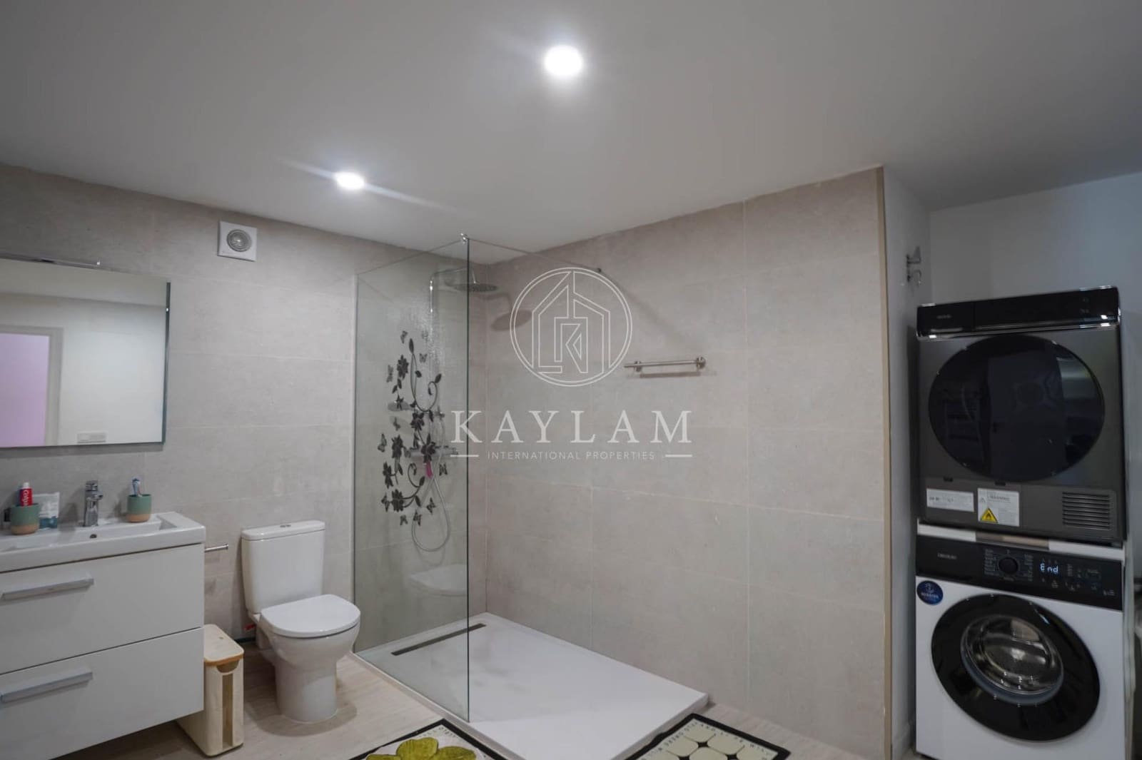 Chalet de 4 habitaciones en Vidreres en venta con piscina - 599.000 € (Ref: 9780562)