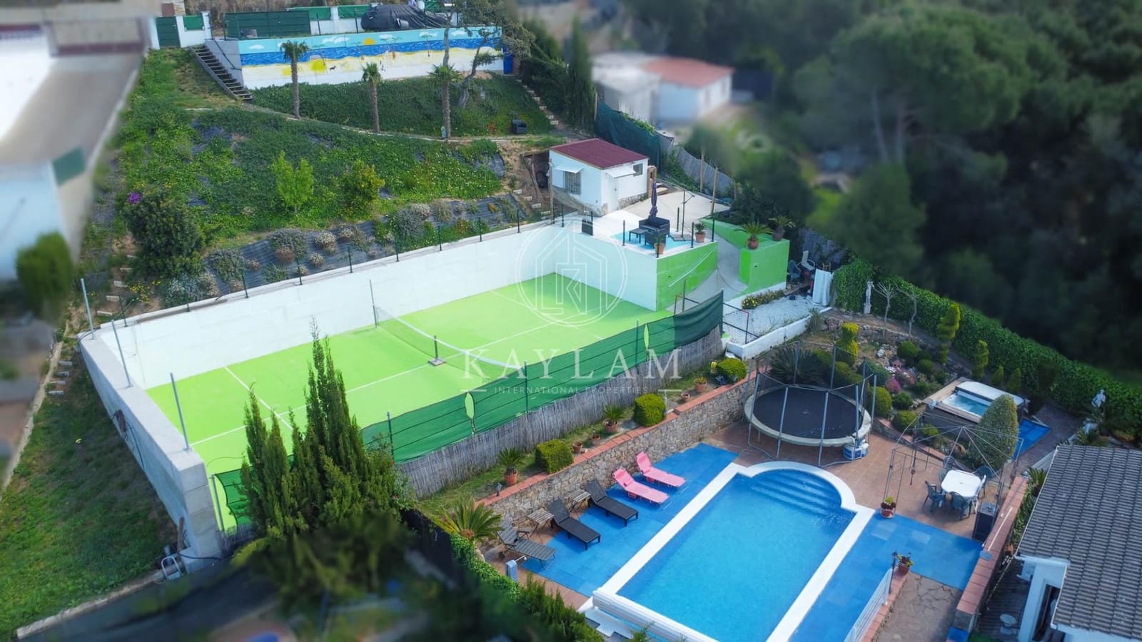 Chalet de 4 habitaciones en Vidreres en venta con piscina - 599.000 € (Ref: 9780562)