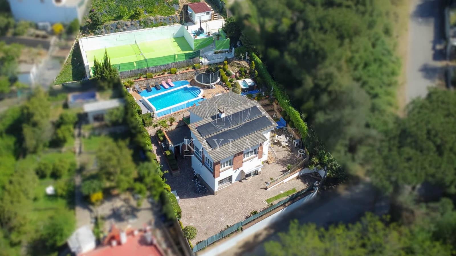 Chalet de 4 habitaciones en Vidreres en venta con piscina - 599.000 € (Ref: 9780562)