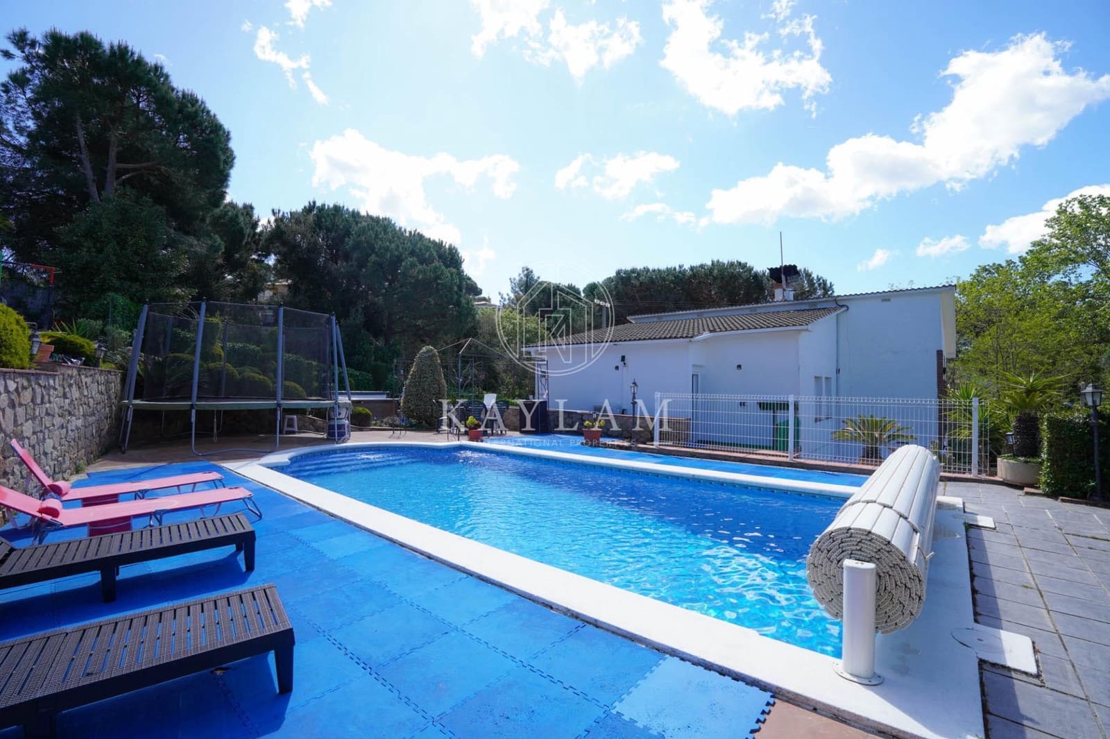 Chalet de 4 habitaciones en Vidreres en venta con piscina - 599.000 € (Ref: 9780562)