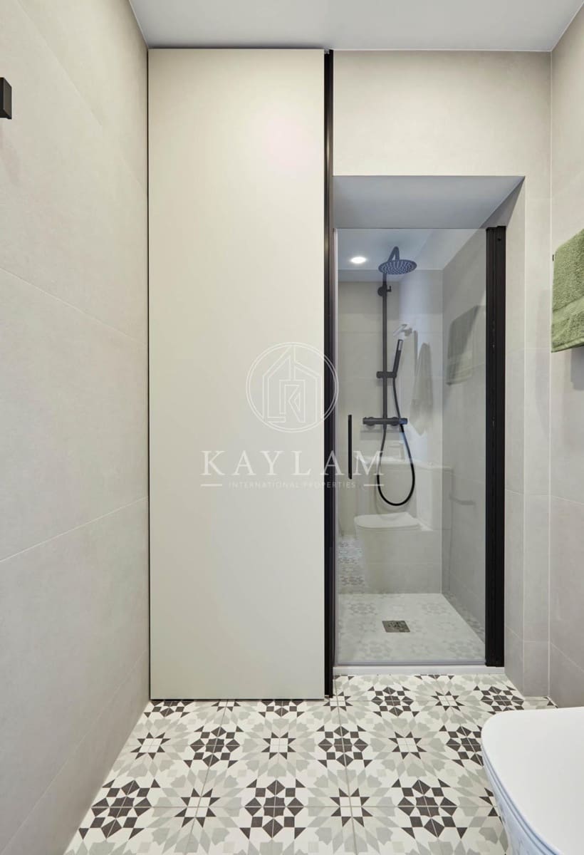 4 slaapkamer Halfvrijstaande villa te koop in Lloret de Mar - € 370.000 (Ref: 9788401)