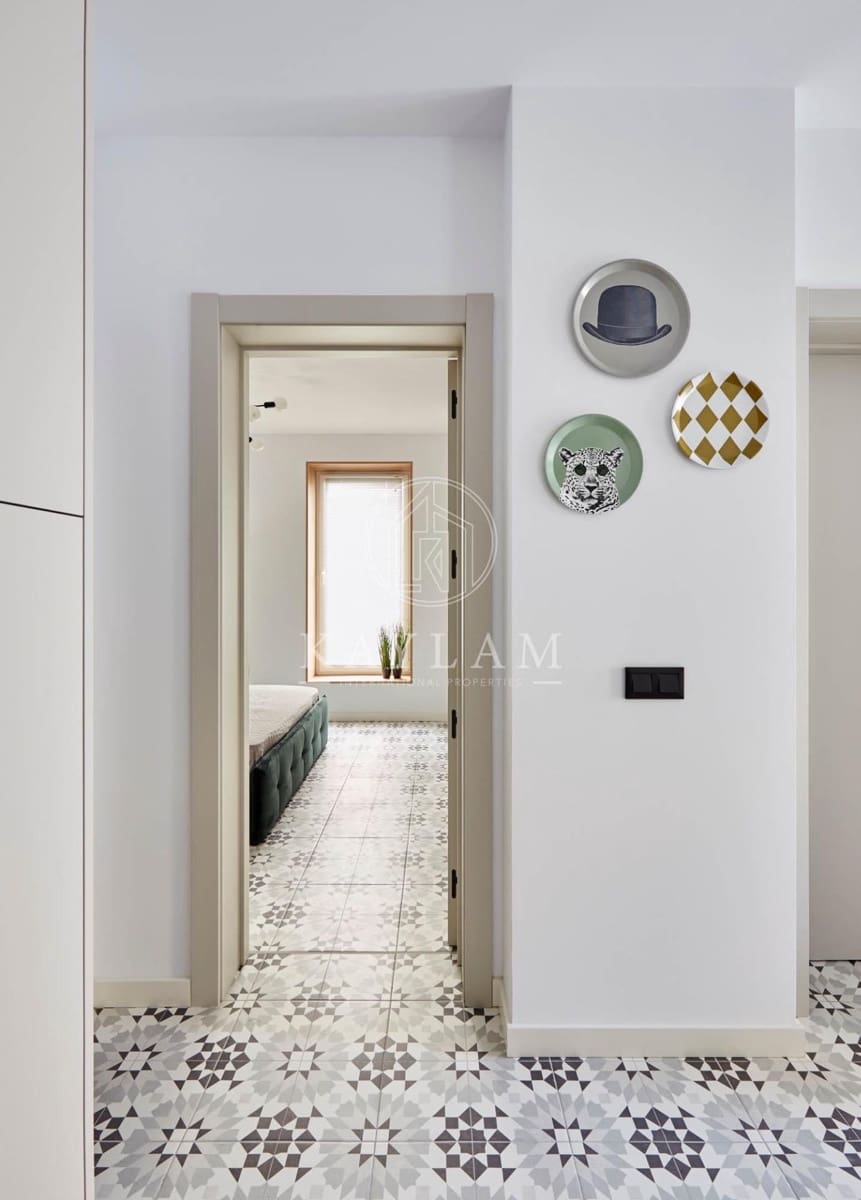 4 slaapkamer Halfvrijstaande villa te koop in Lloret de Mar - € 370.000 (Ref: 9788401)