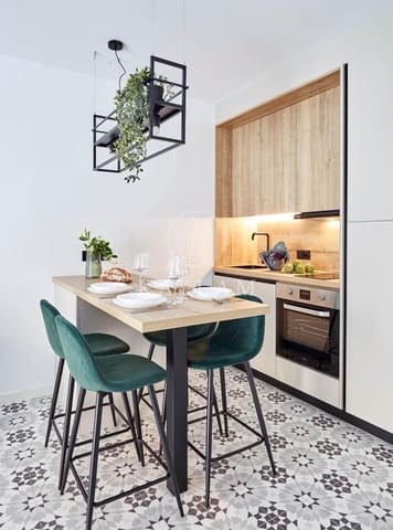 4 slaapkamer Halfvrijstaande villa te koop in Lloret de Mar - € 370.000 (Ref: 9788401)