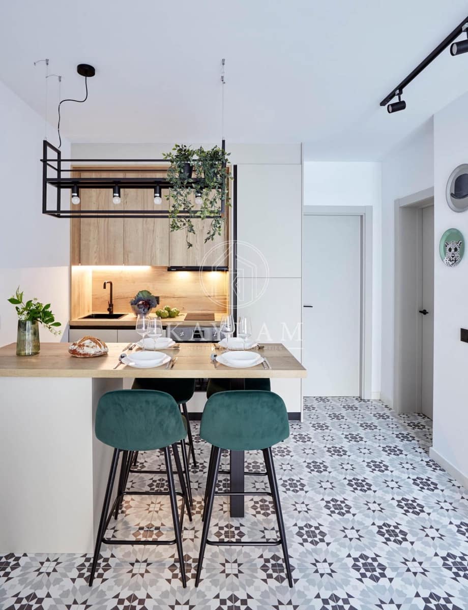 4 slaapkamer Halfvrijstaande villa te koop in Lloret de Mar - € 370.000 (Ref: 9788401)