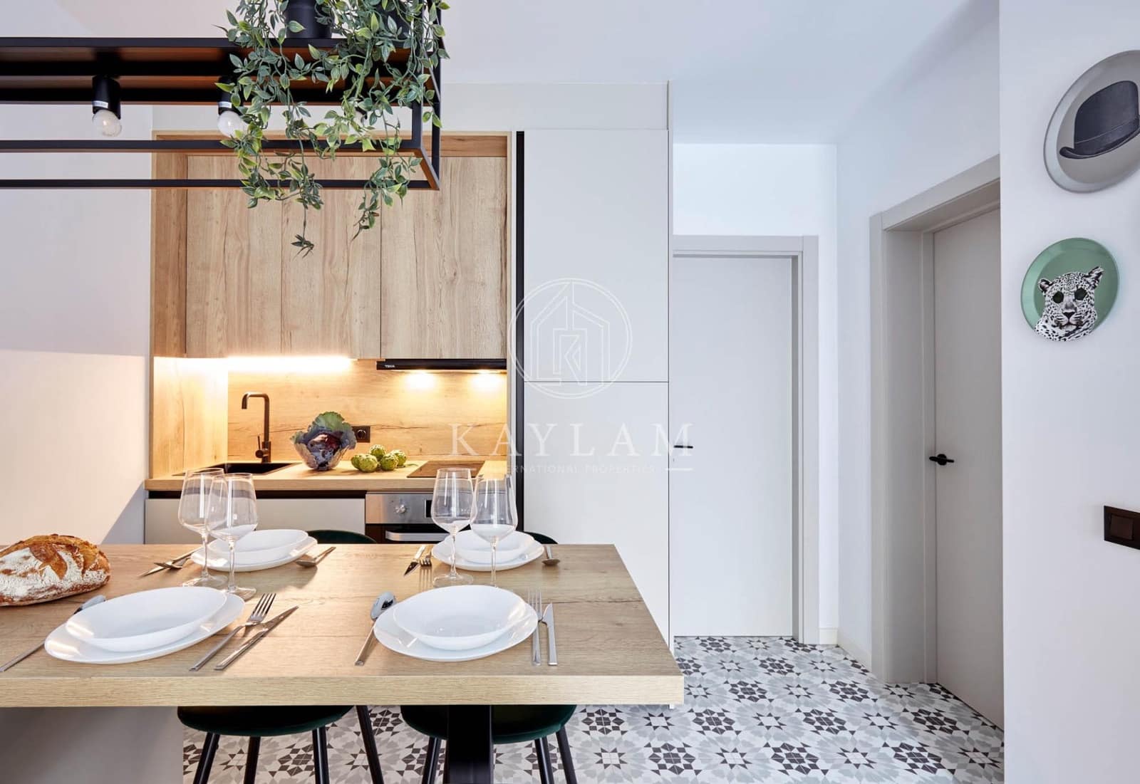 4 slaapkamer Halfvrijstaande villa te koop in Lloret de Mar - € 370.000 (Ref: 9788401)