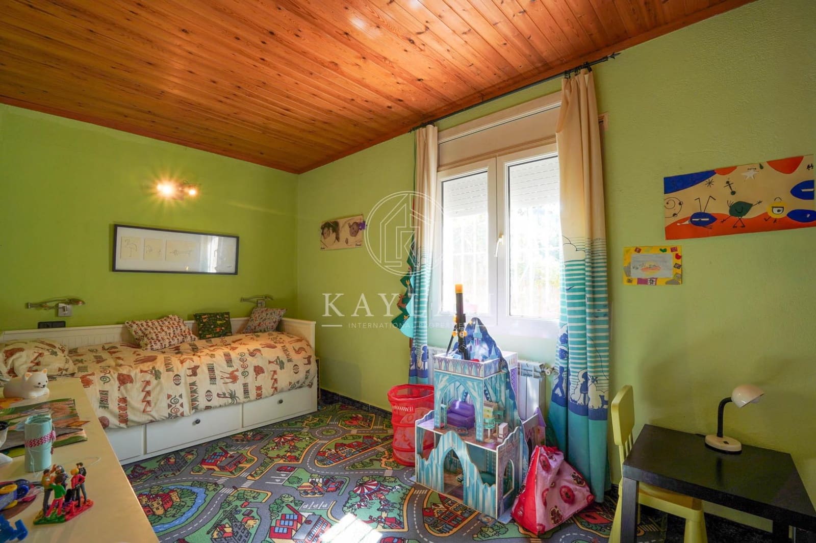 4 sypialnia Willa na sprzedaż w Lloret de Mar z basenem garażem - 545 000 € (Ref: 9799261)