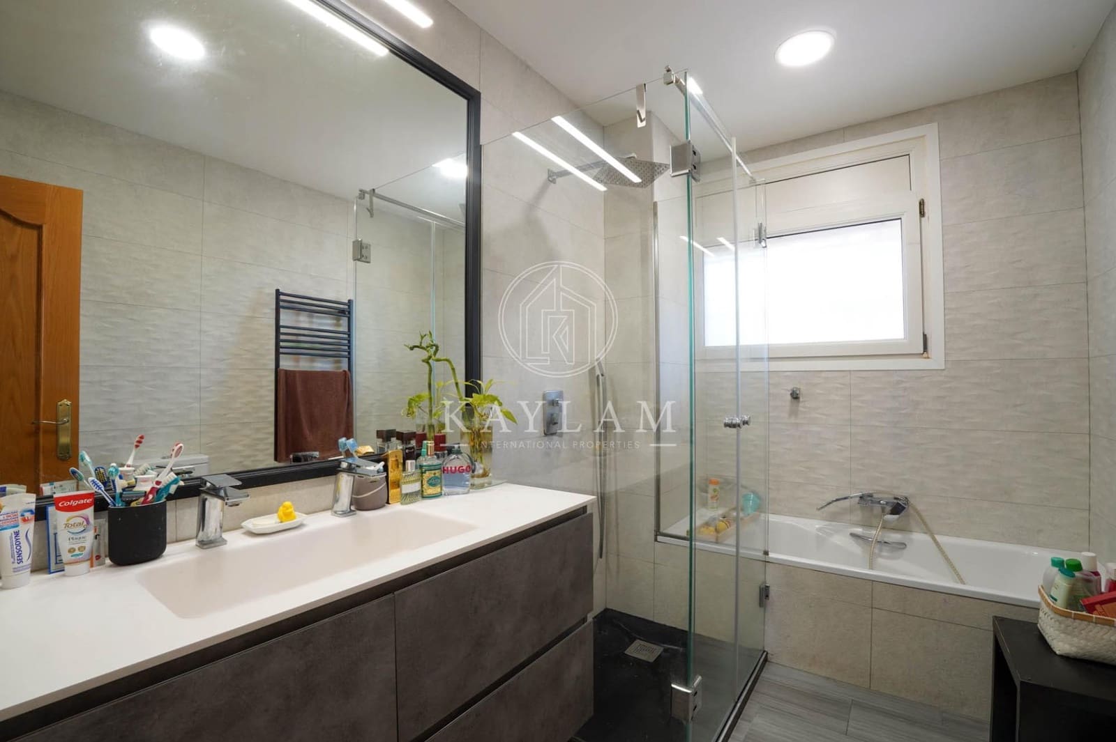 4 sypialnia Willa na sprzedaż w Lloret de Mar z basenem garażem - 545 000 € (Ref: 9799261)