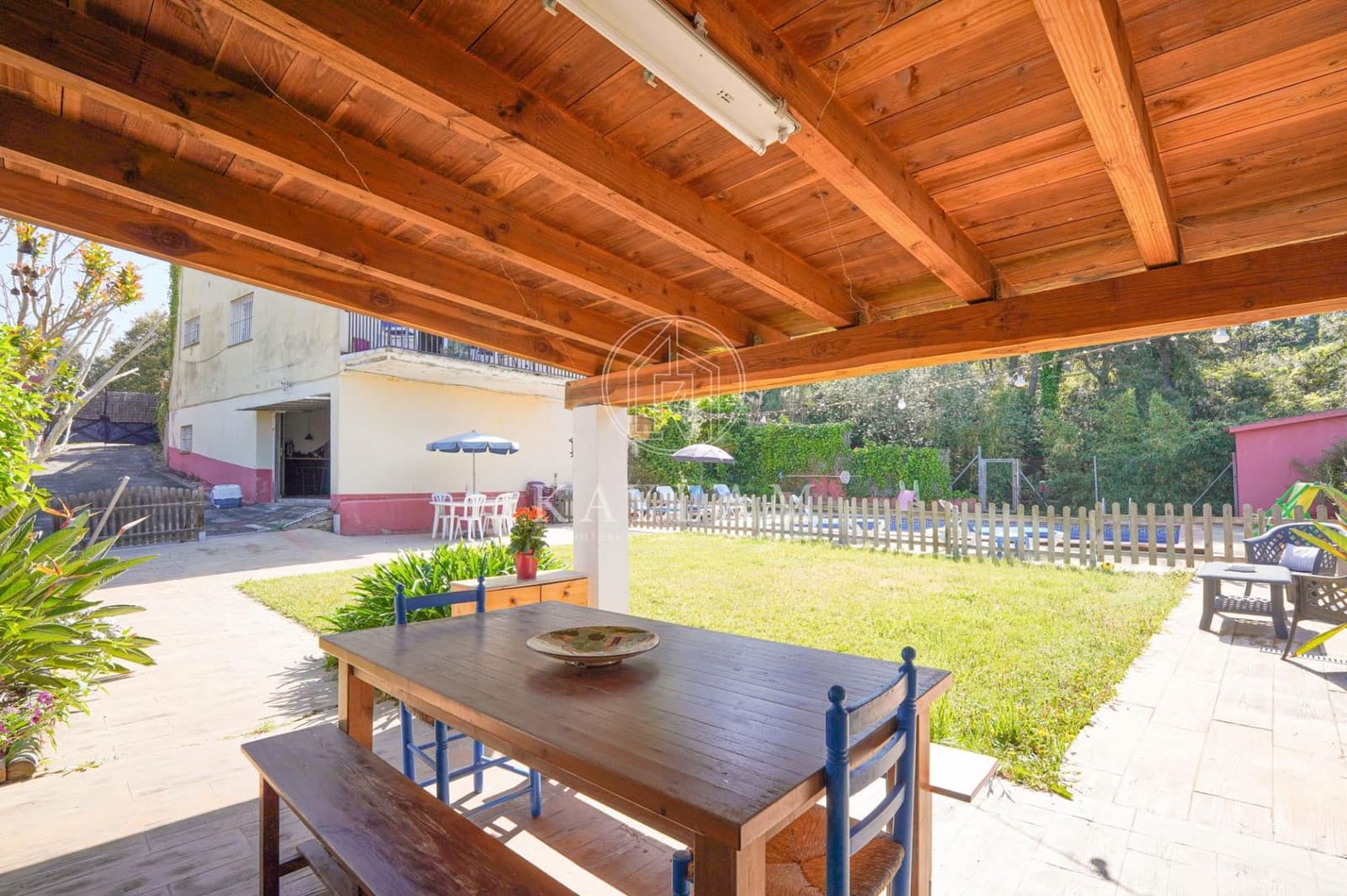 4 sypialnia Willa na sprzedaż w Lloret de Mar z basenem garażem - 545 000 € (Ref: 9799261)