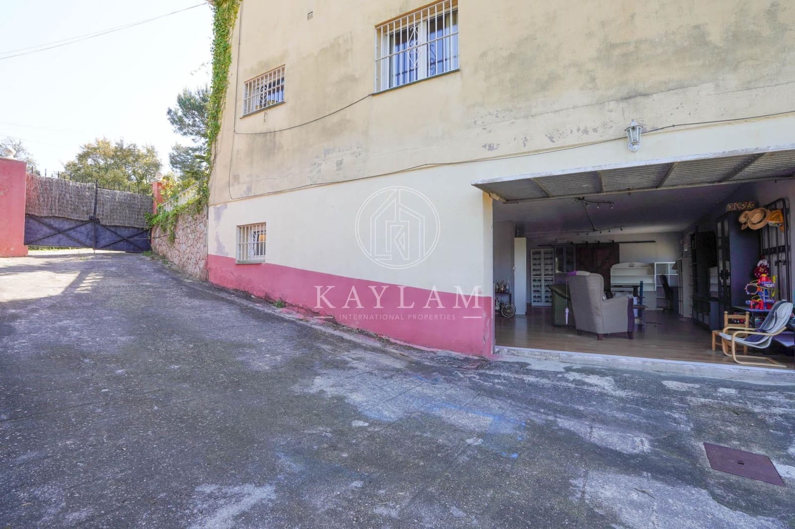 4 sypialnia Willa na sprzedaż w Lloret de Mar z basenem garażem - 545 000 € (Ref: 9799261)